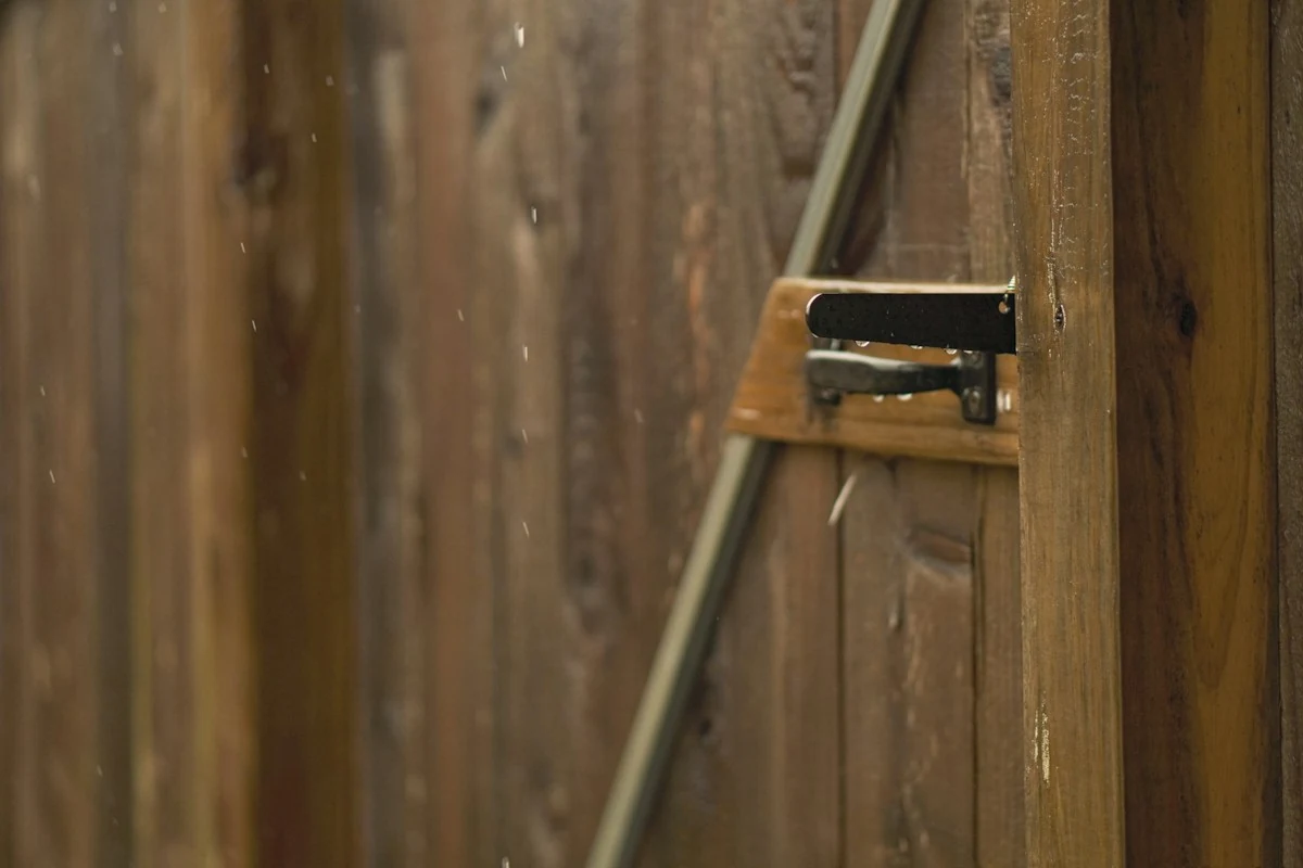 Door handle and fittings